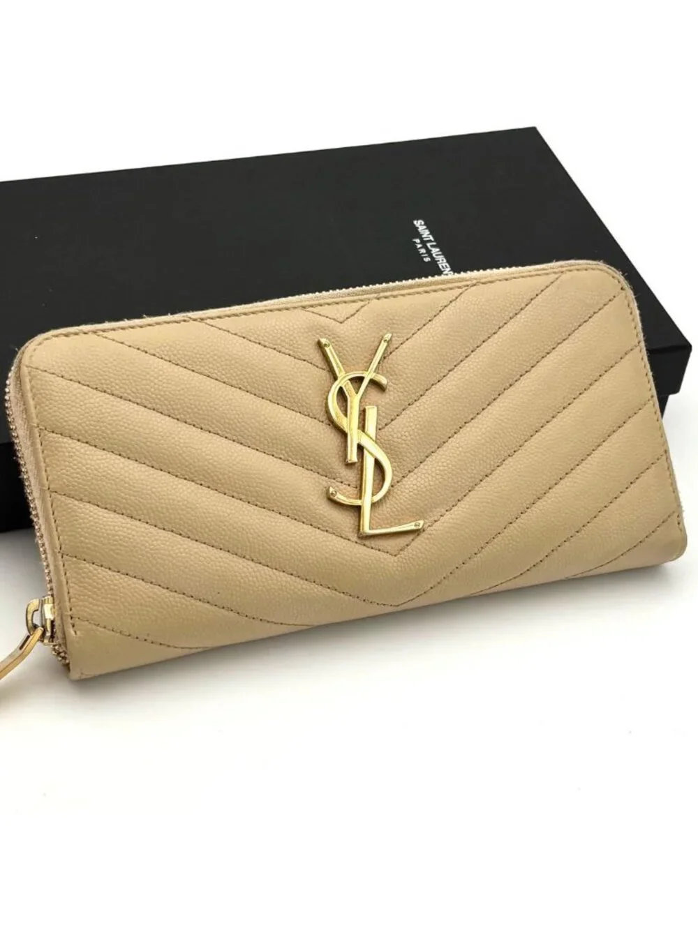 ★SOLD★ Saint Laurent Stitch Beige Leather Zip Around Wallet - Picture 10 of 10